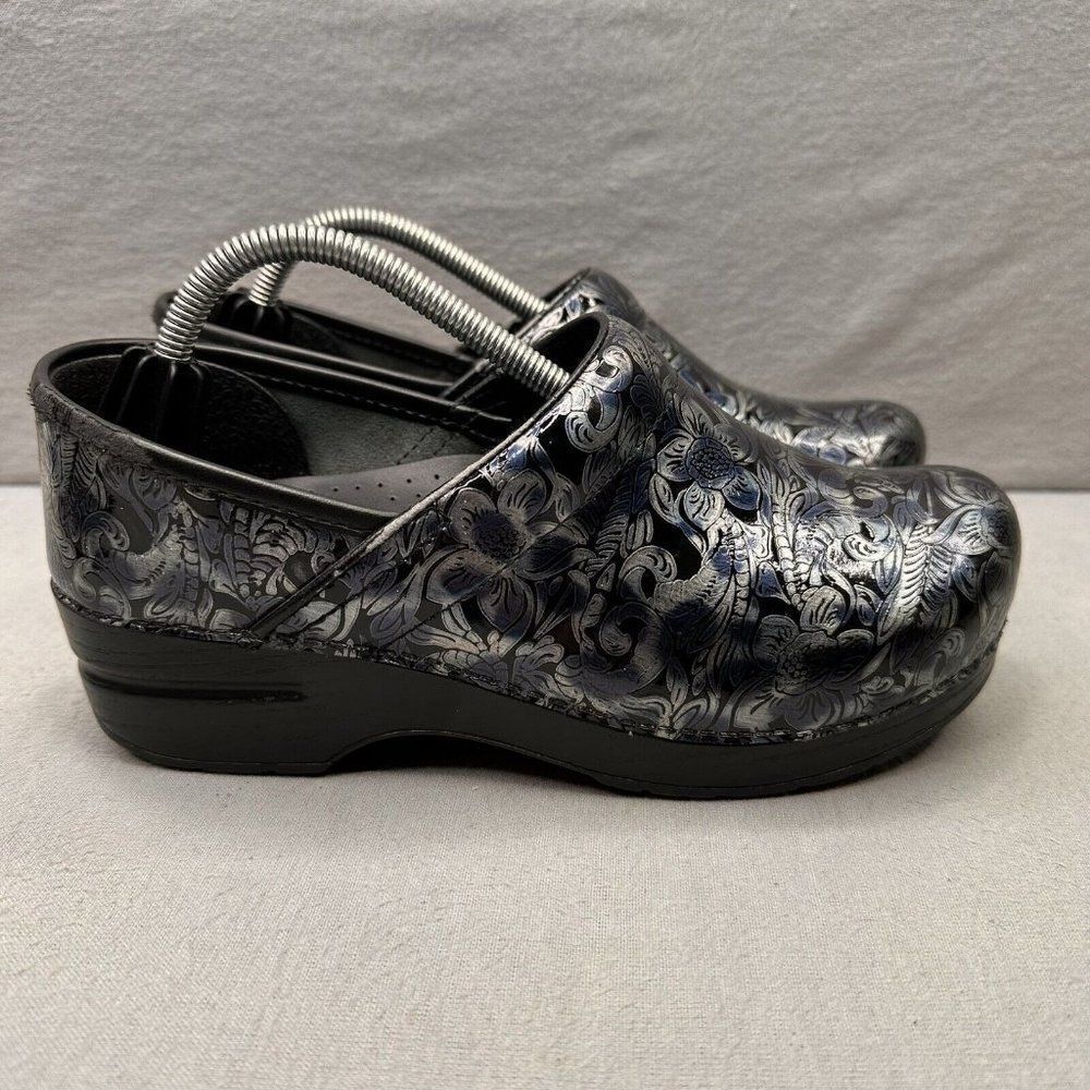 Dansko Professional Womens Size 37 (6.5-7) Clog Blue Floral Patent Leather